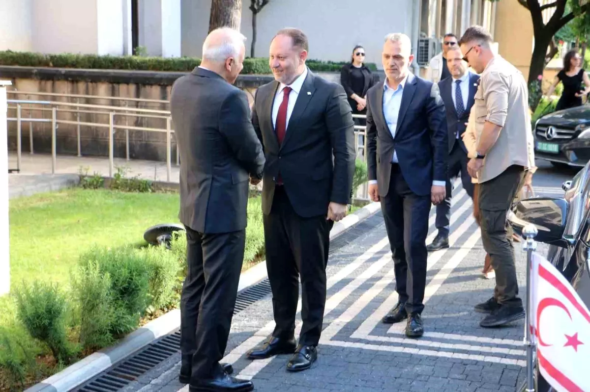 KKTC Meclis Başkanı Ziya Öztürkler\'den Diyarbakır Ziyareti