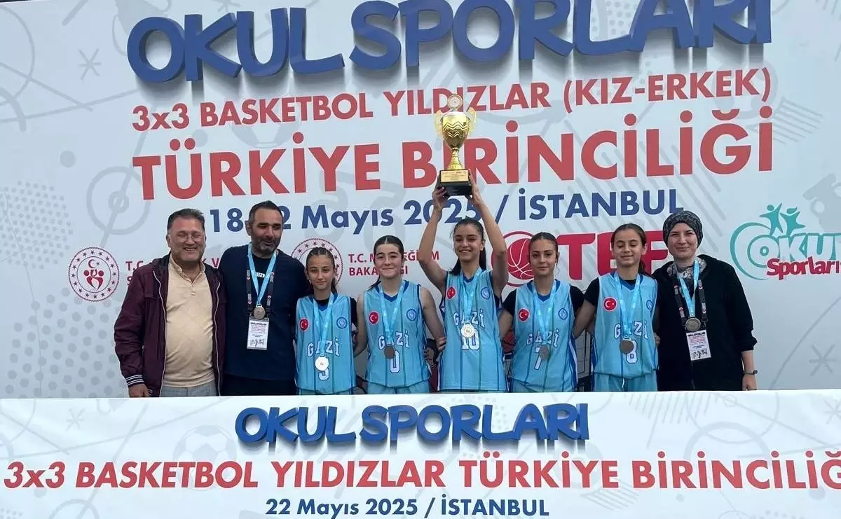 Ahmetli Gazi Ortaokulu Türkiye İkincisi