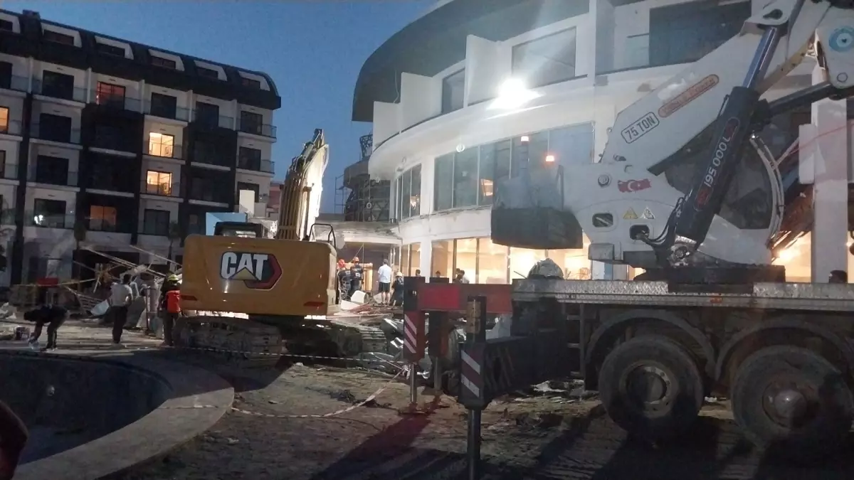 Manavgat\'ta İnşaatta Çökme Olayı