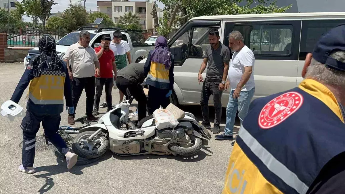Adıyaman\'da Motosiklet ile Bisiklet Çarpıştı