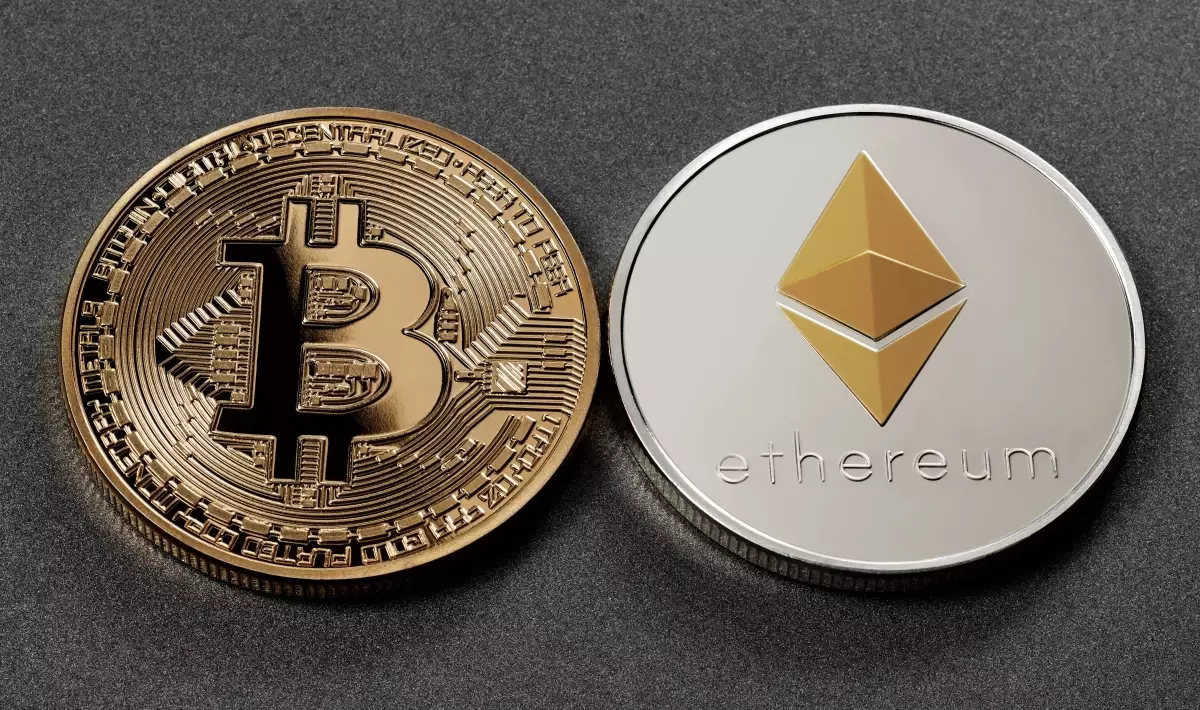 Bitcoin ve Ethereum ETF piyasasında tarihi gün