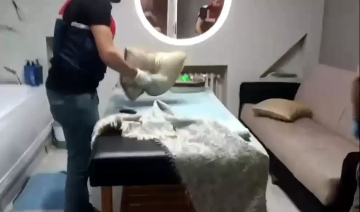 Edirne\'de Fuhuş Operasyonu: 7 Gözaltı, 11 Kadın Kurtarıldı