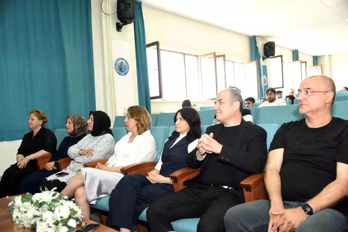 Enflasyon ve Gençlik Konferansı
