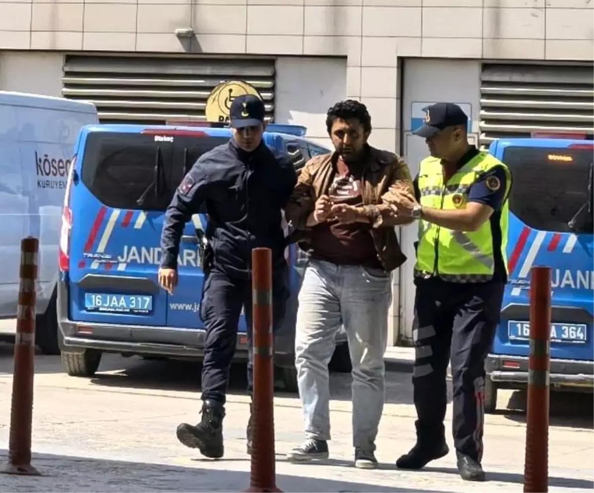 İnegöl\'de Jandarmaya Saldıran Genç Tutuklandı