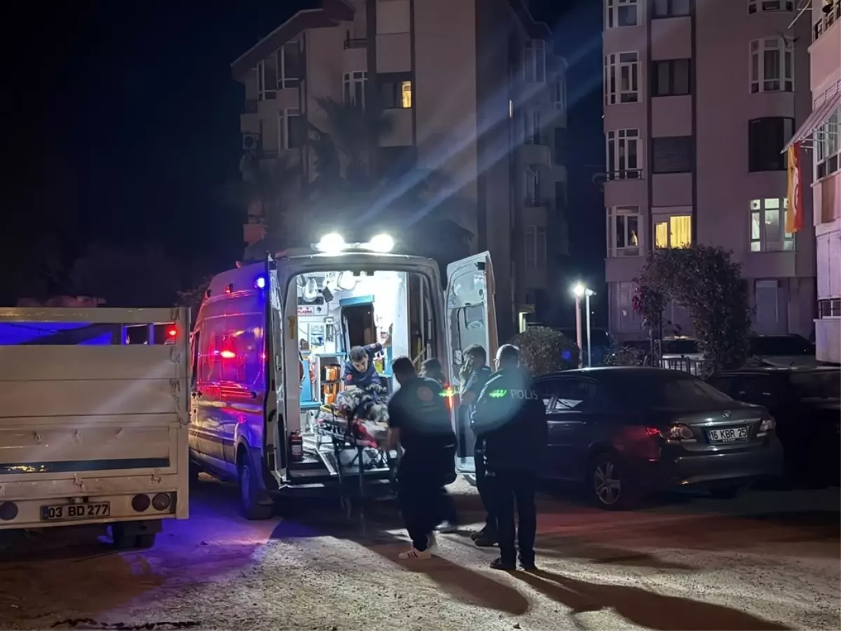 Erdek\'te Kız Arkadaşını Bıçaklayarak Öldürdü
