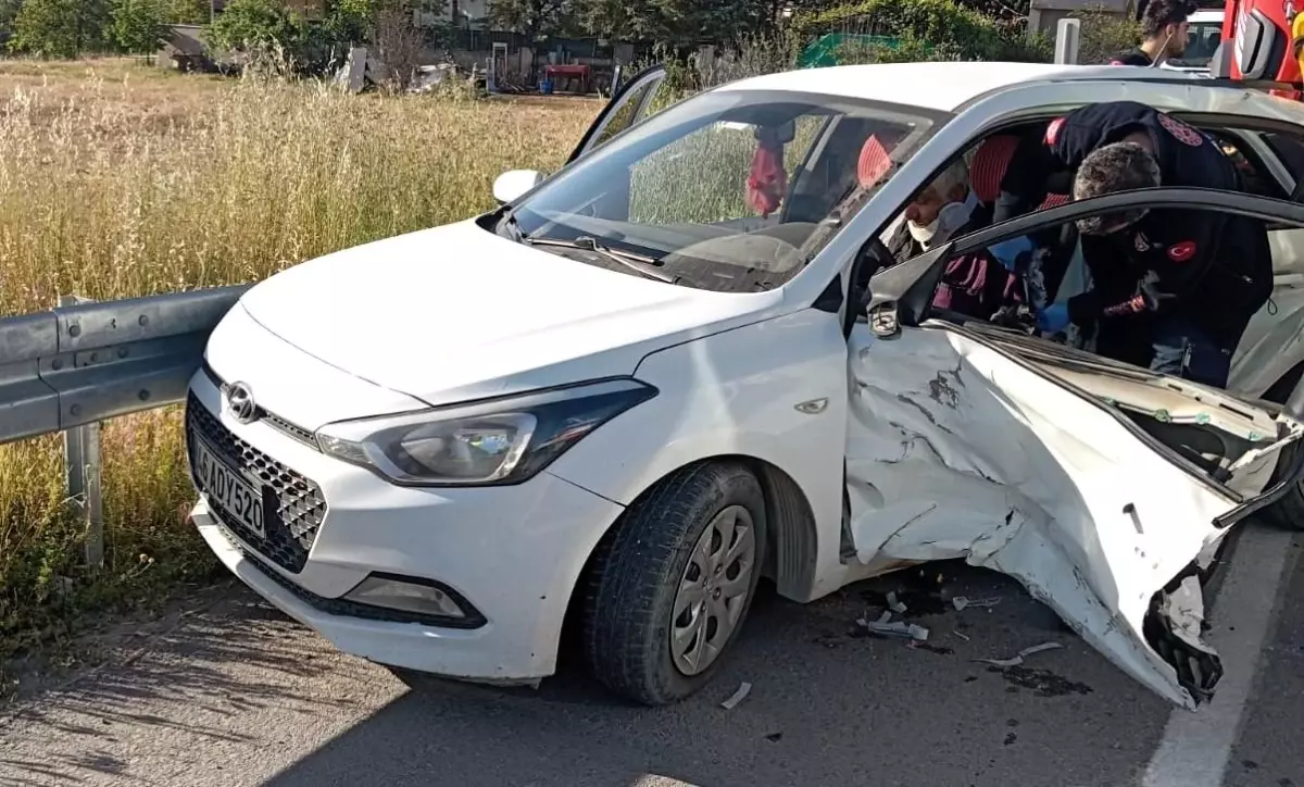 Malatya\'da Trafik Kazası: 3 Yaralı