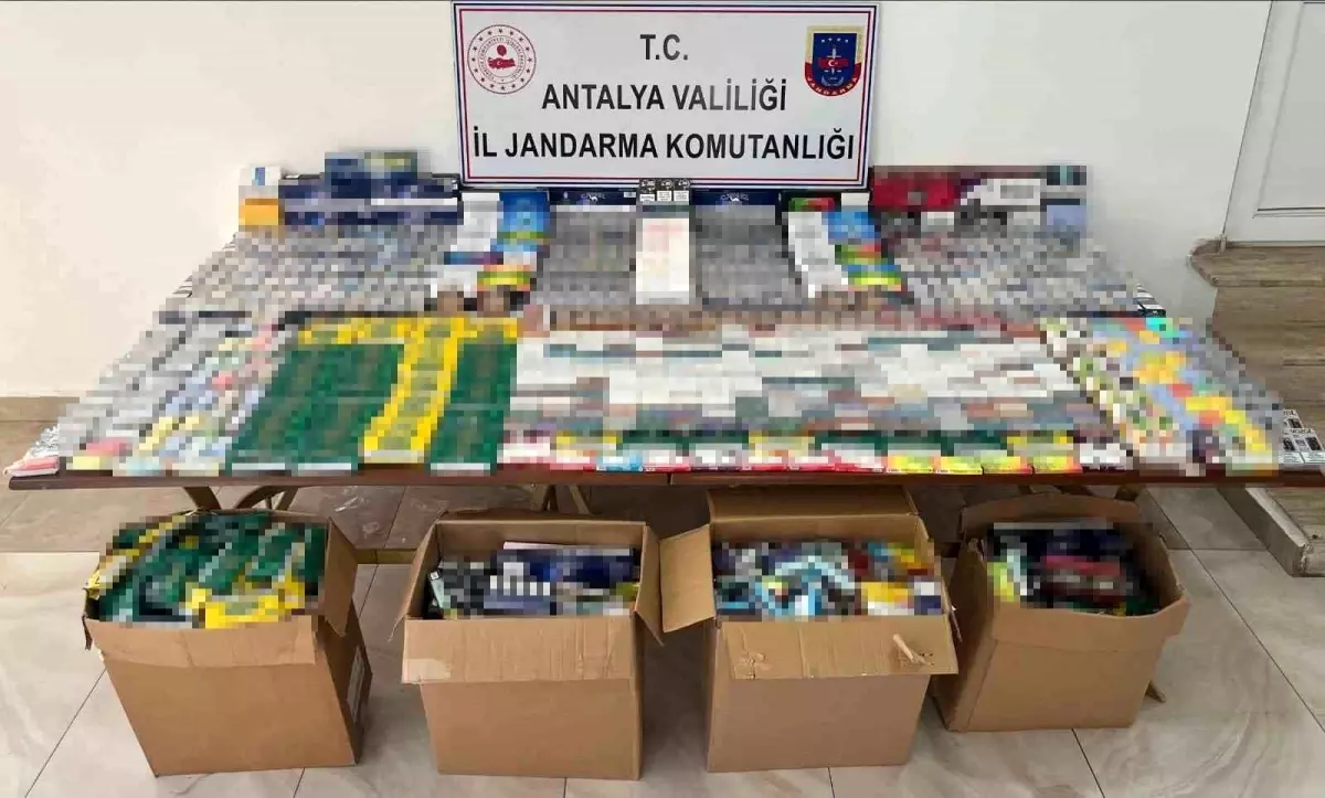 Antalya\'da Kaçak Sigara Operasyonu