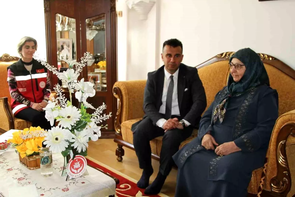 Nene Hatun\'un Torununa Ziyaret