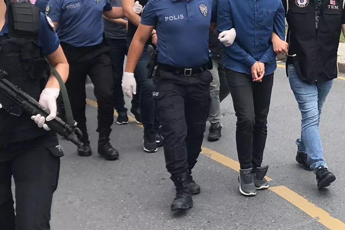 TSK\'da FETÖ operasyonu! 56 asker gözaltında
