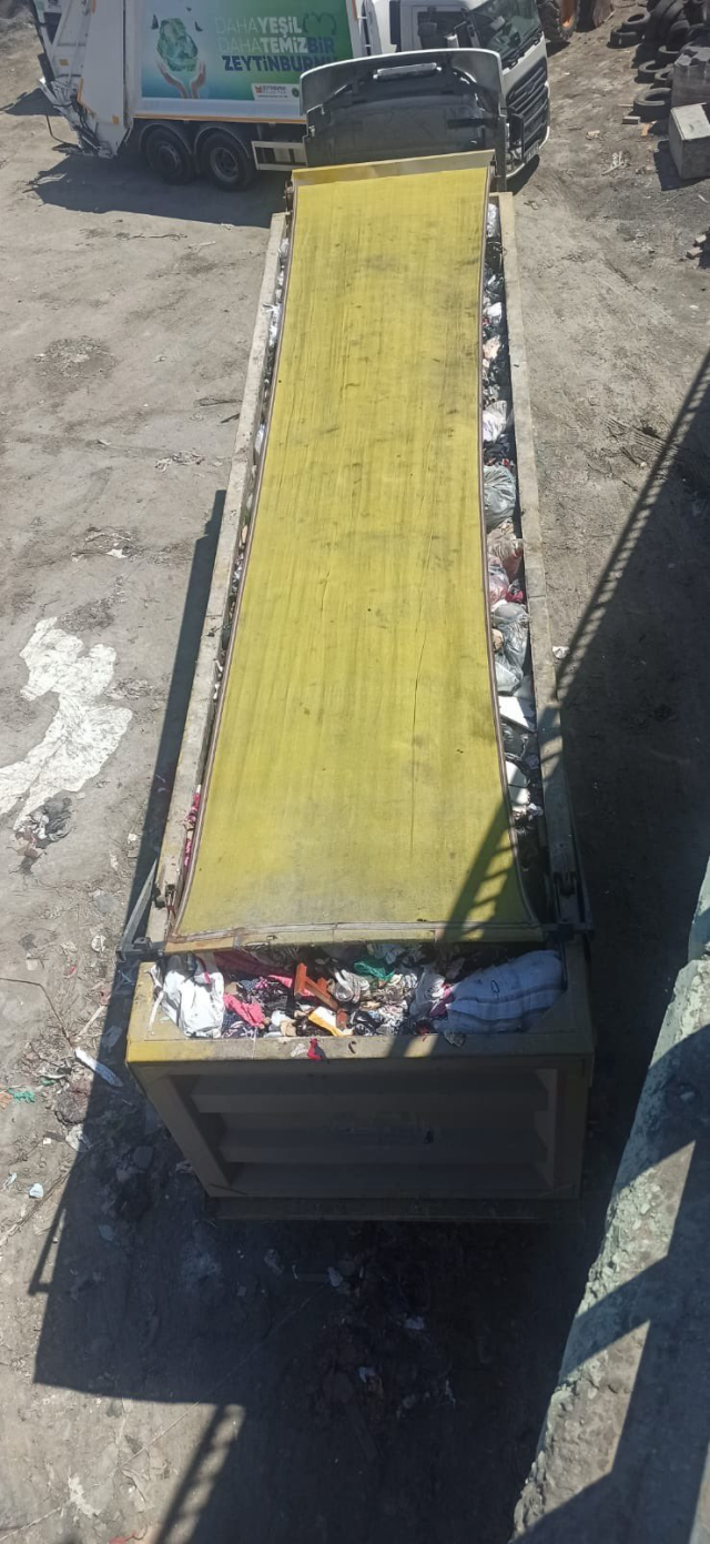 Zeytinburnu Belediyesi, 10 bin kişinin yaşadığı sitenin bitişiğini atık sahası yaptı