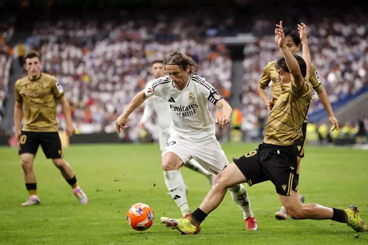 Real Madrid Sezonu Galibiyetle Kapadı