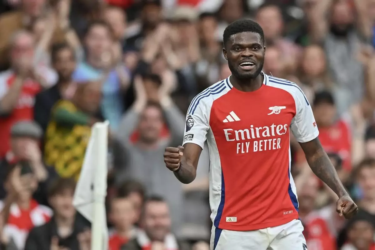 Beşiktaş, Arsenal\'in dinamosunun peşinde! İlk görüşme olumlu