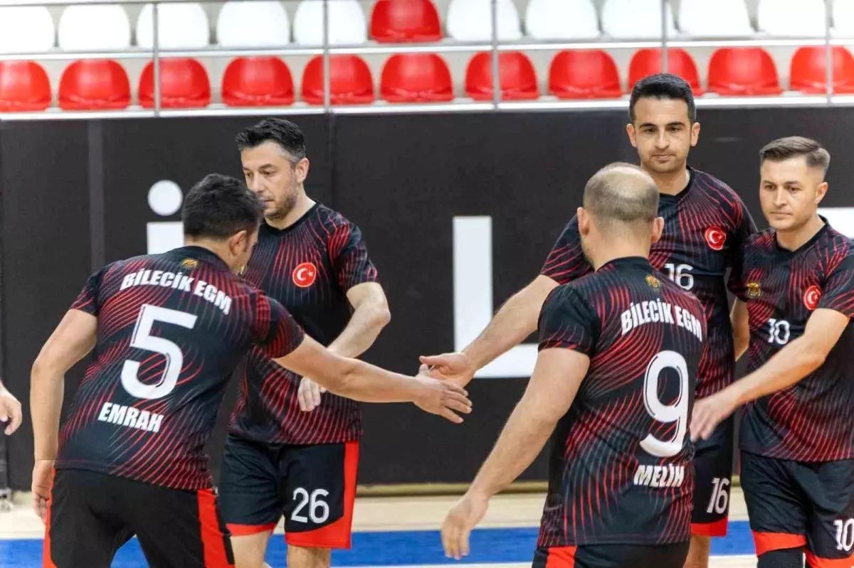 Bilecik Emniyet, Voleybol Turnuvasında Çeyrek Finale Yükseldi