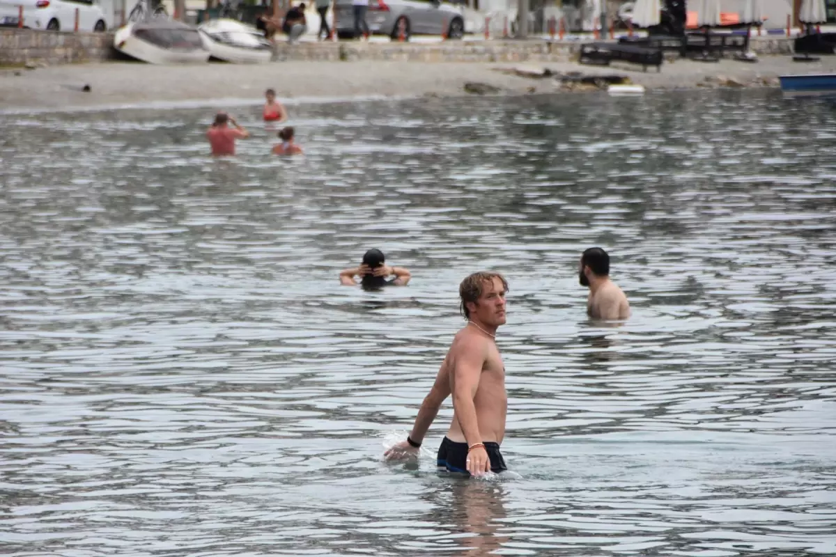 Bodrum\'da Plajlar Doldu Taştı