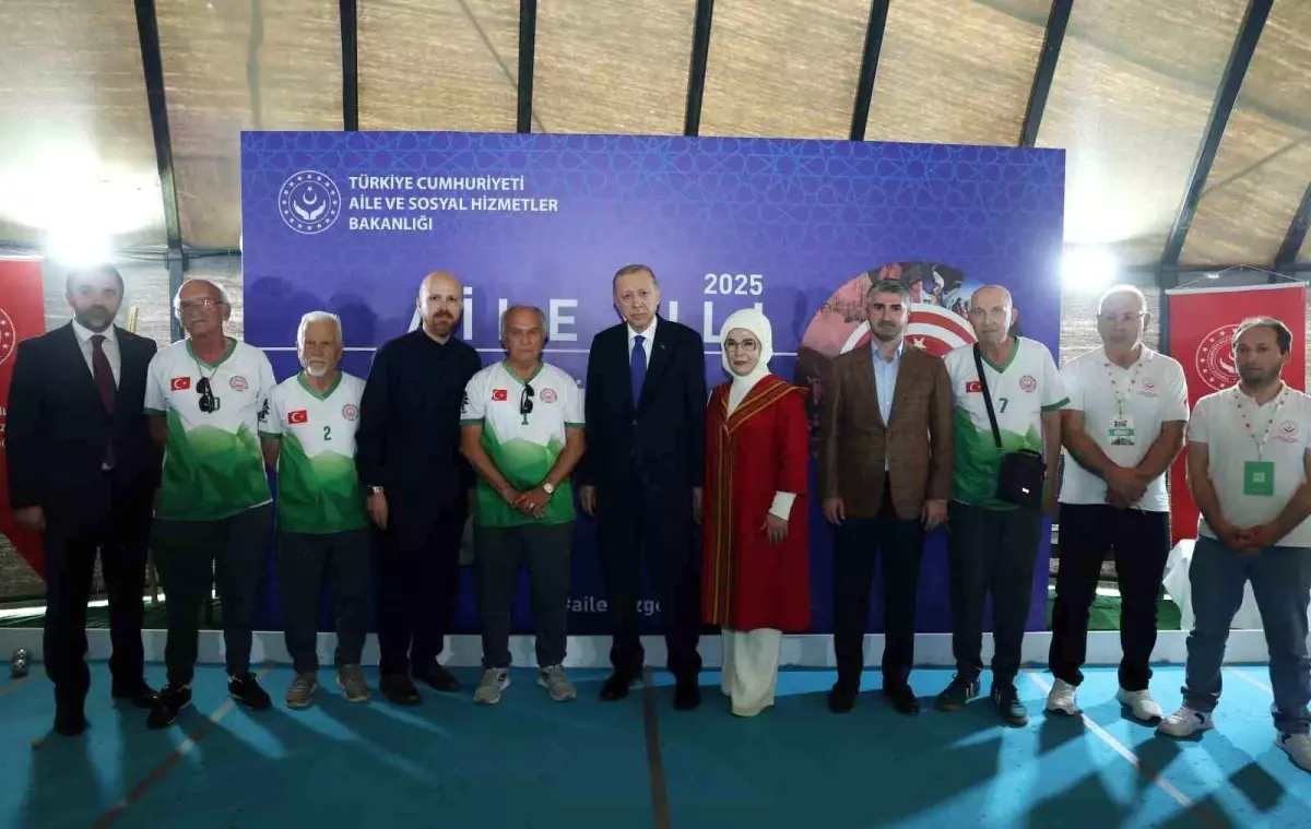 Cumhurbaşkanı Erdoğan Etnospor festivalini ziyaret etti