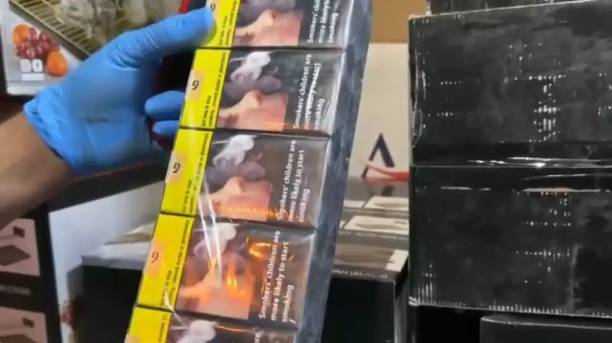 İzmit\'te Kaçak Sigara Operasyonu