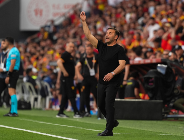 Galatasaray Teknik Direktörü'nün Maç Sonu Açıklamaları Galatasaray Teknik Direktörü'nün Maç Sonu Açıklamaları