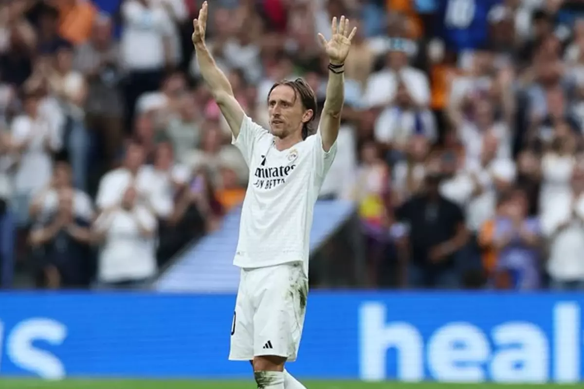 Gözyaşlarının sel olduğu maçta Real Madrid, Real Sociedad\'ı devirdi