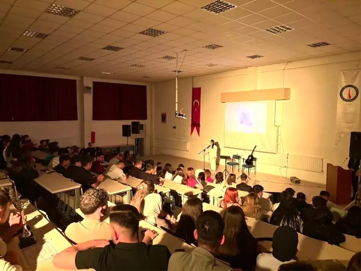 Hisarcık MYO Bahar Müzik Gecesi Coşkuyla Kutlandı