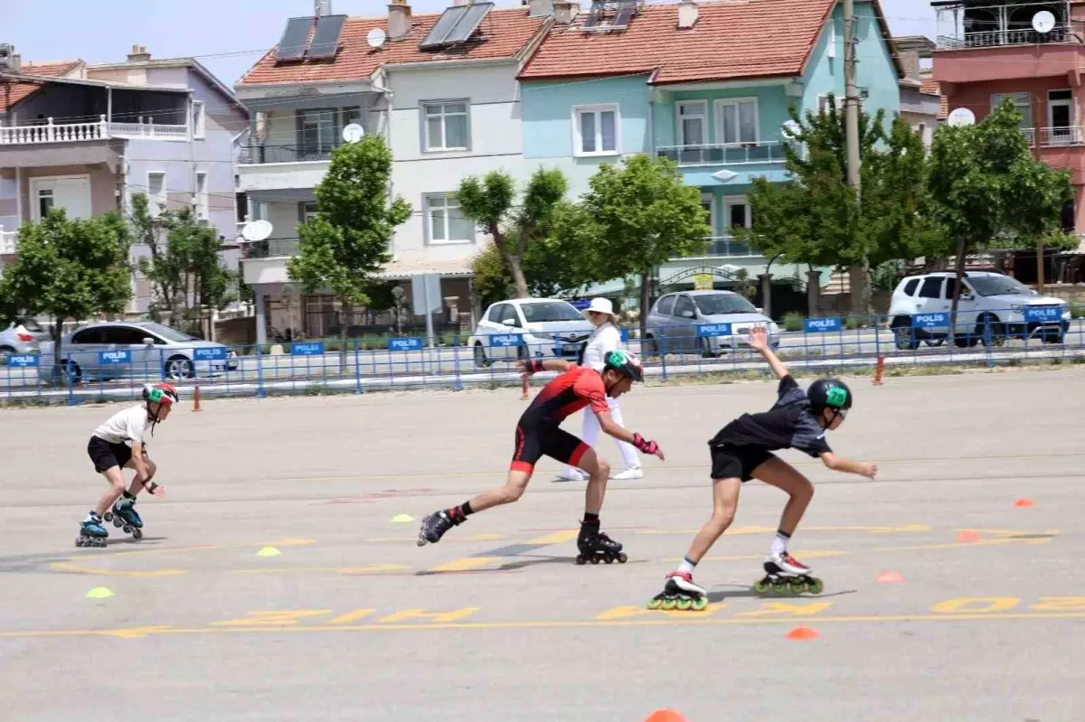 Karaman\'da Tekerlekli Paten Yarışmaları Başladı