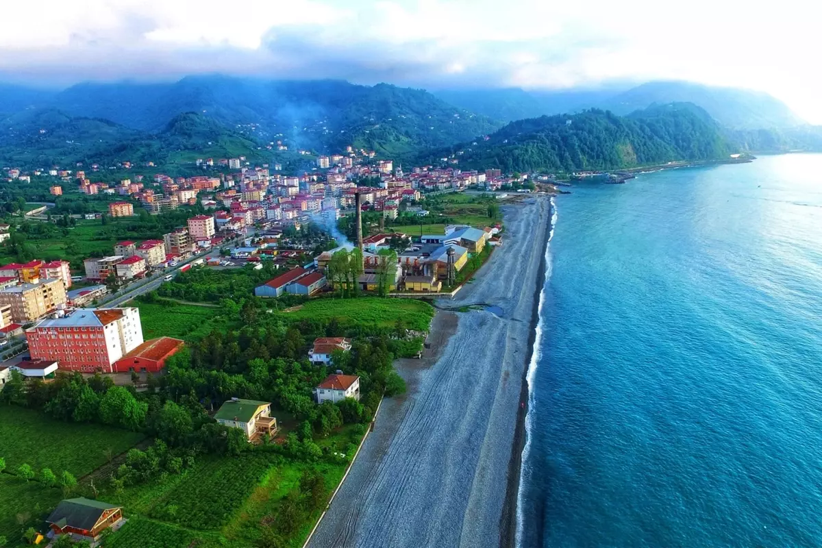 Turistler gelmez oldu! Cennet gibi bölgede caddeler boş kaldı