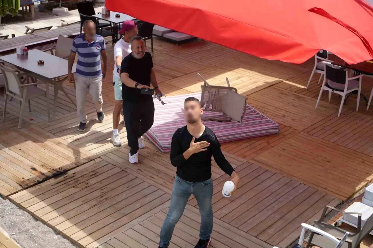 Antalya\'da Kıyı İşgallerine Karşı Operasyon: Sözlü Tartışmalar ve Gözaltılar