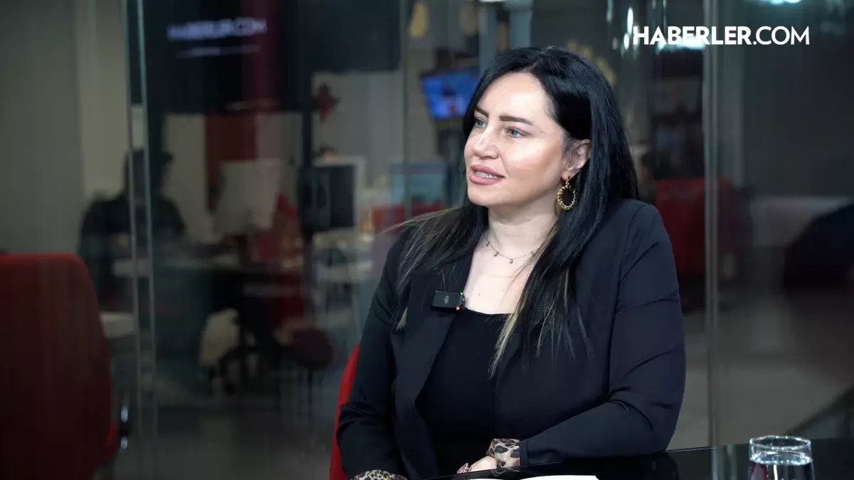 Kübra Karahanoğlu: Yapay zekayla yazılan metinlerde \'Yazarım\' demek doğru değil
