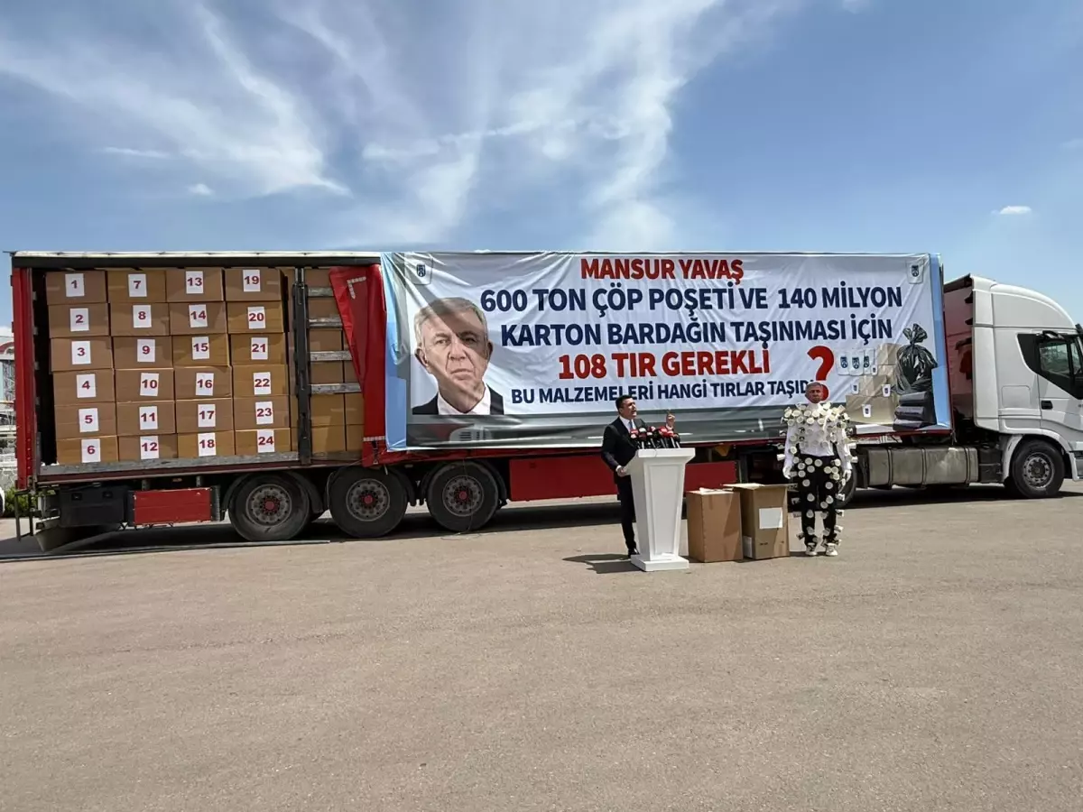 AK Partili Gökçek: \'Cenazelerde dururken arka tarafta vurgun yapıyorlar\'
