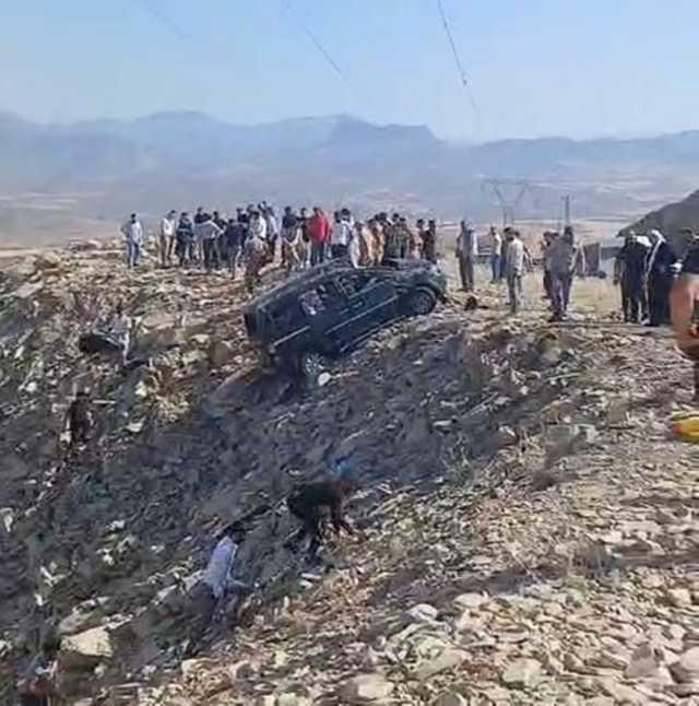 Şırnak'ta feci kaza: Aynı aileden 3 kişi öldü, 3 kişi yaralandı