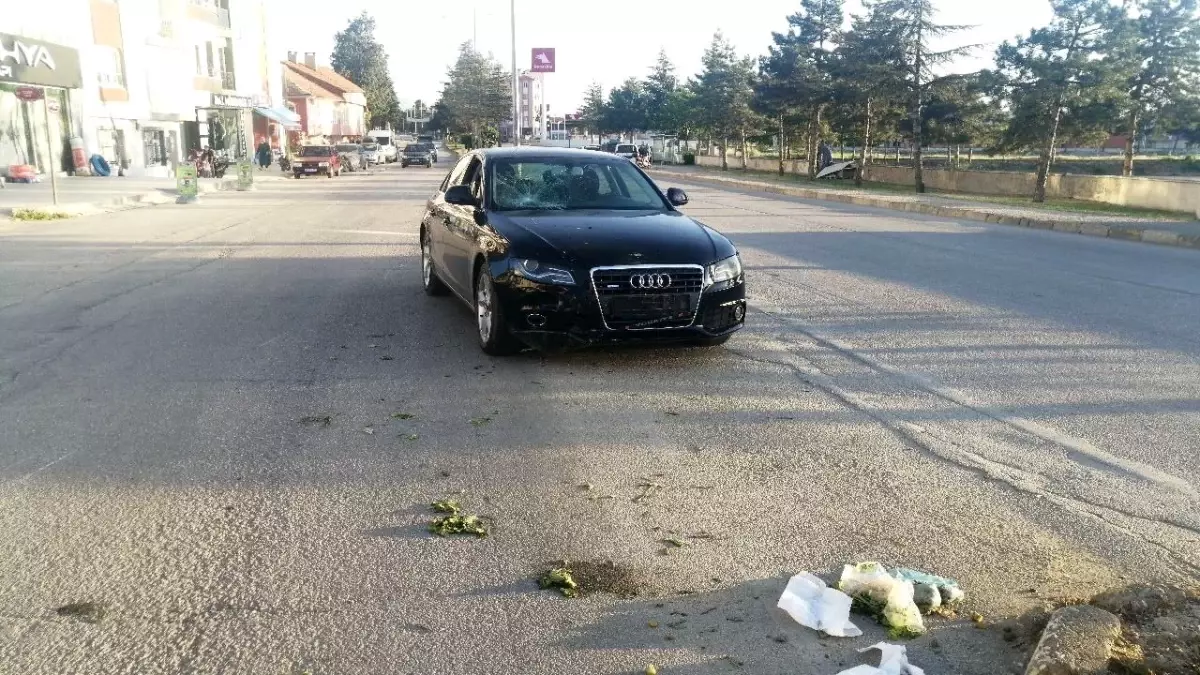 Yalvaç\'ta Otomobil-Motosiklet Kazası