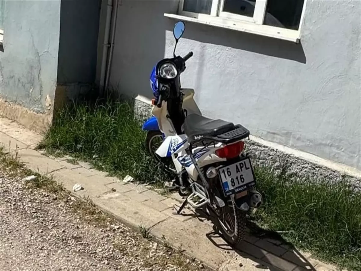 İnegöl\'de Motosiklet Kazası: 2 Çocuk Yaralı