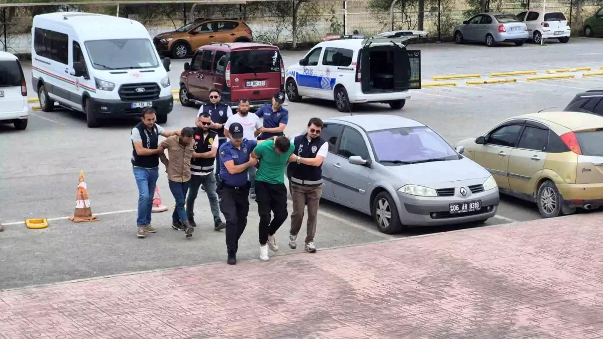 Polis Ekiplerine Saldıranlar Serbest Bırakıldı