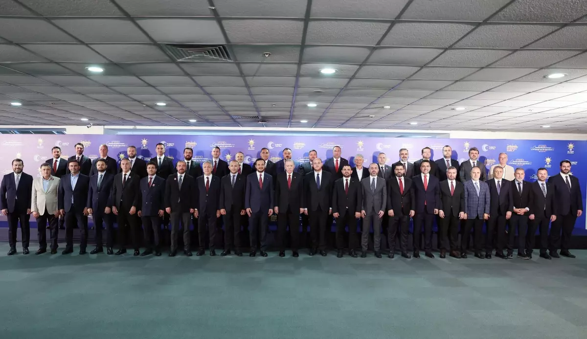 Cumhurbaşkanı Erdoğan: Seleflerimizden Aldığımız Bayrağı Yükseklere Taşıyacağız