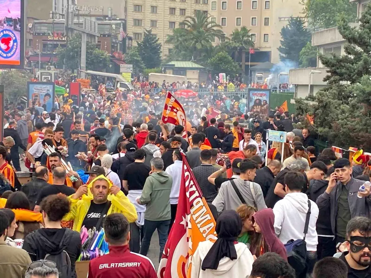 Galatasaray Şampiyonluk Kutlamaları Yenikapı\'da
