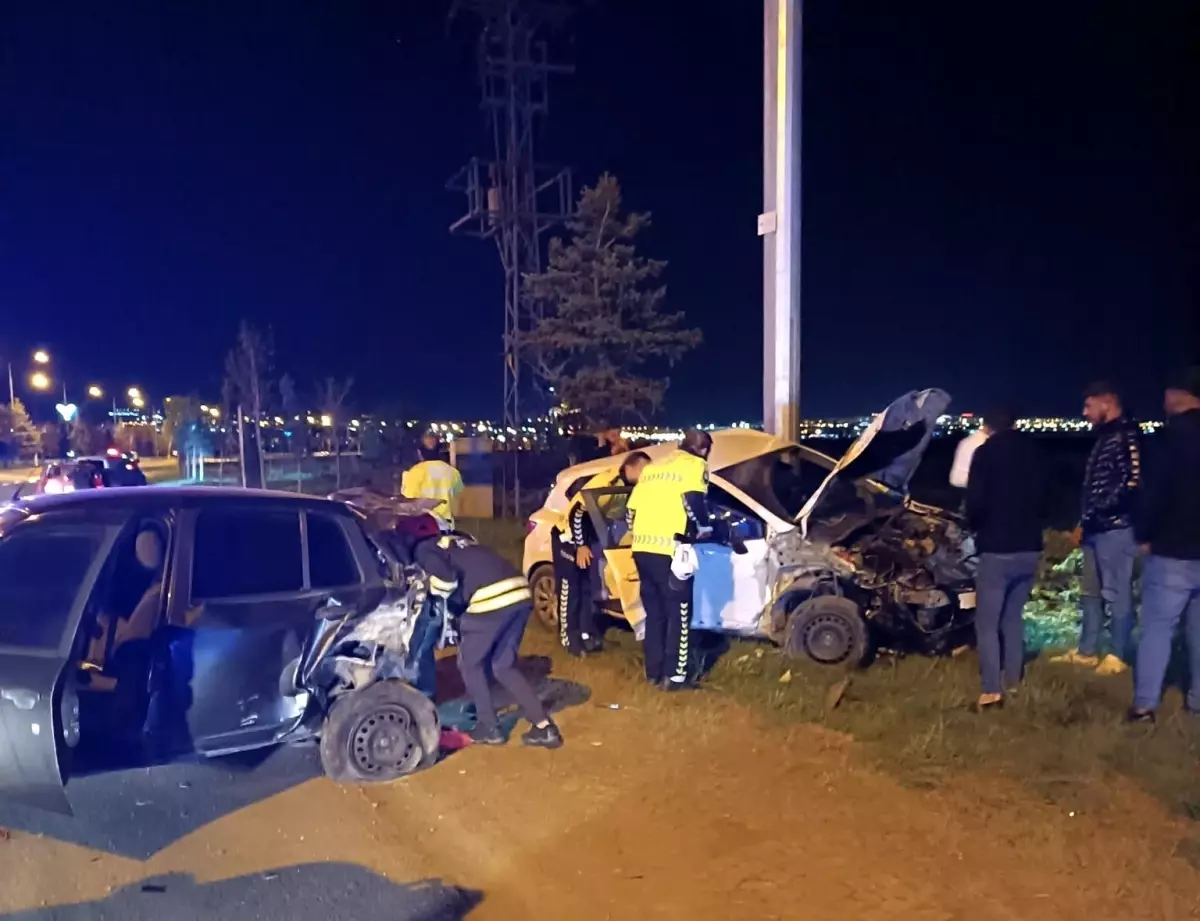 Erzurum\'da Kaza: 3 Yaralı