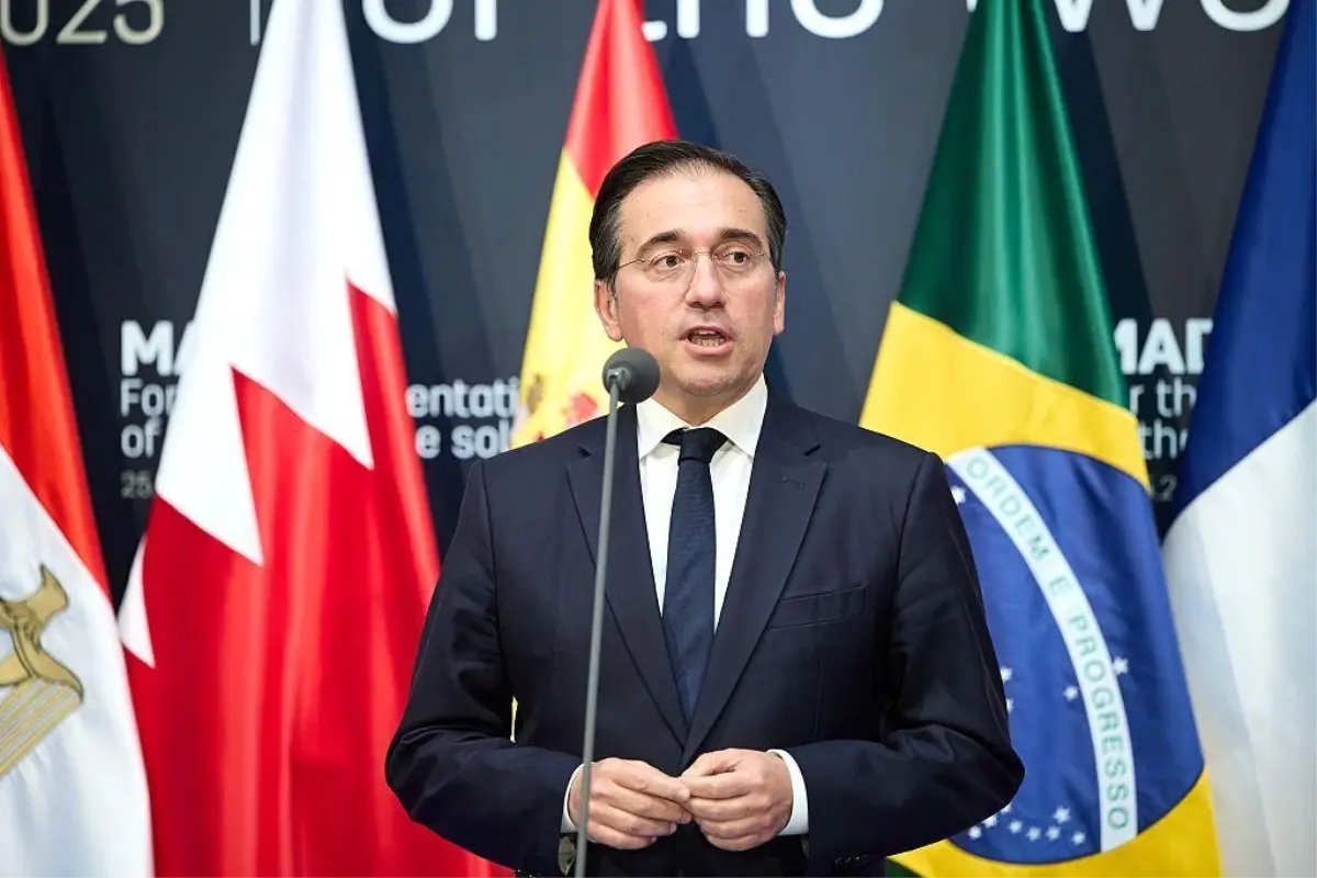 AB\'den İsrail\'e Sert Mesaj