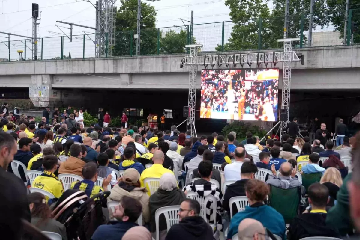 Kartal\'da Basketbol Heyecanı: Fenerbahçe Beko Finalde