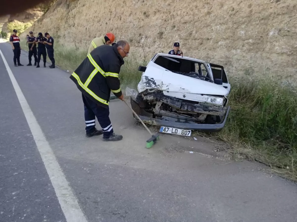 Mardin\'de Trafik Kazası: 8 Yaralı