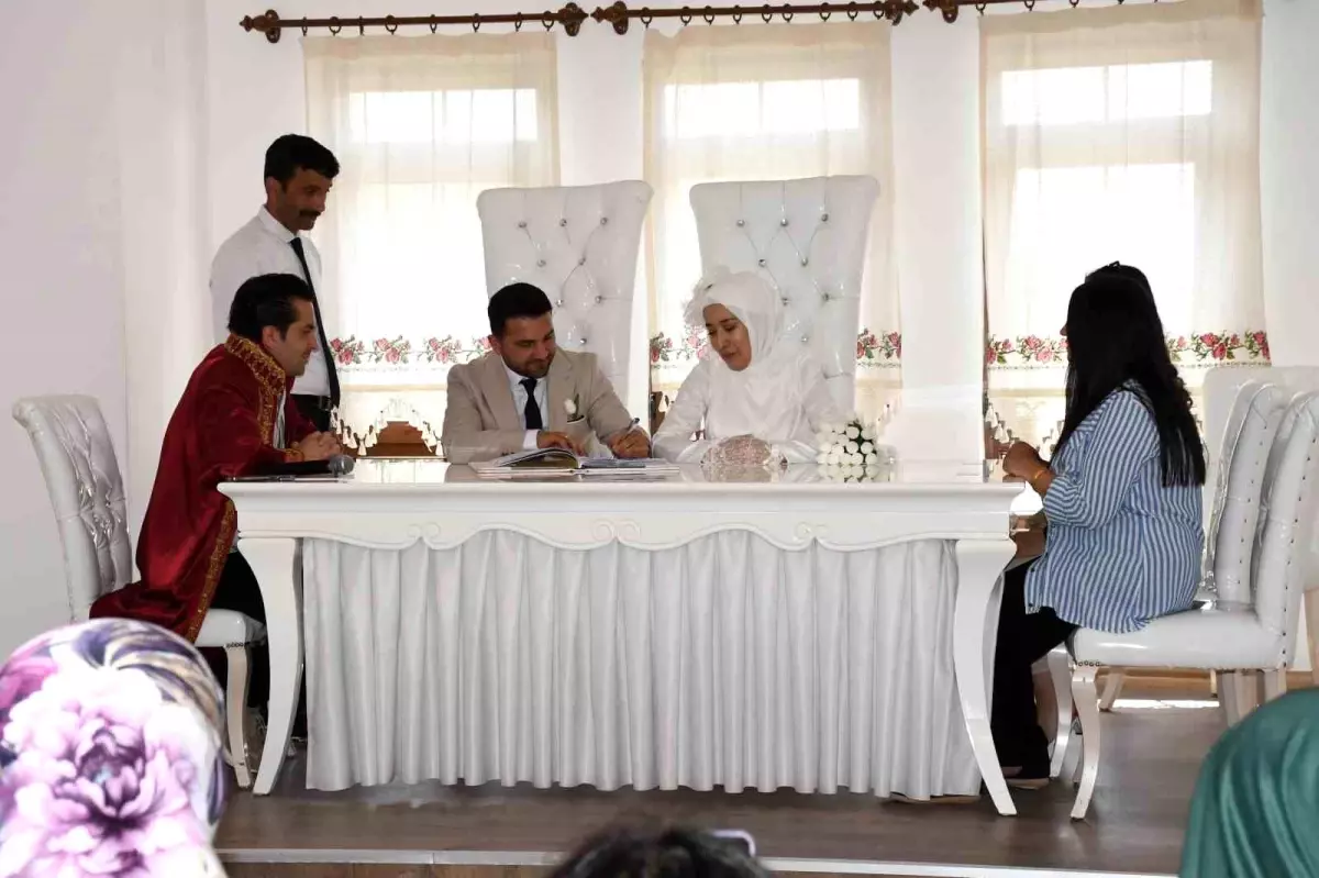 Yozgat\'ta 25 Mayıs 2025 tarihi, çiftler arasında popüler oldu