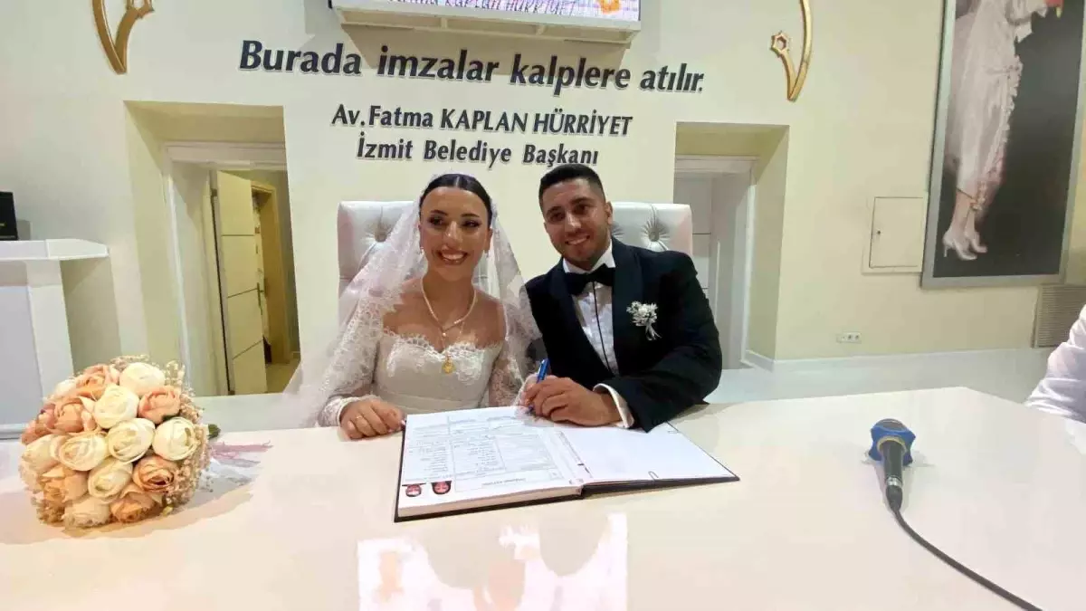 Kocaeli\'de Çiftler 25.05.2025 Tarihinde Nikah Masasına Oturdu