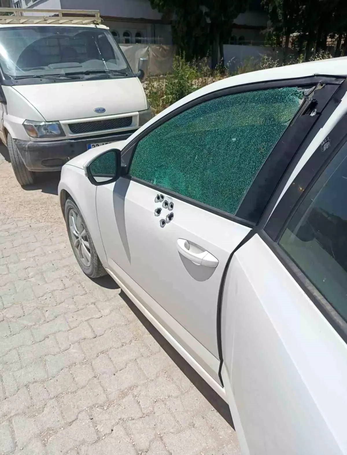 Hatay\'da Araç Av Tüfeğiyle Kurşunlandı