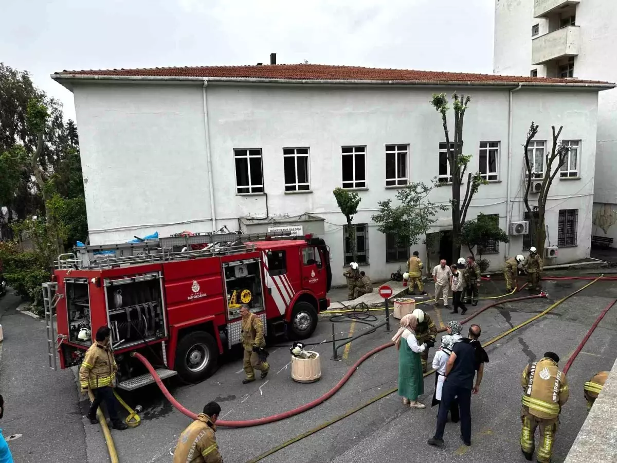 Üsküdar Hastanesi\'nde Yangın