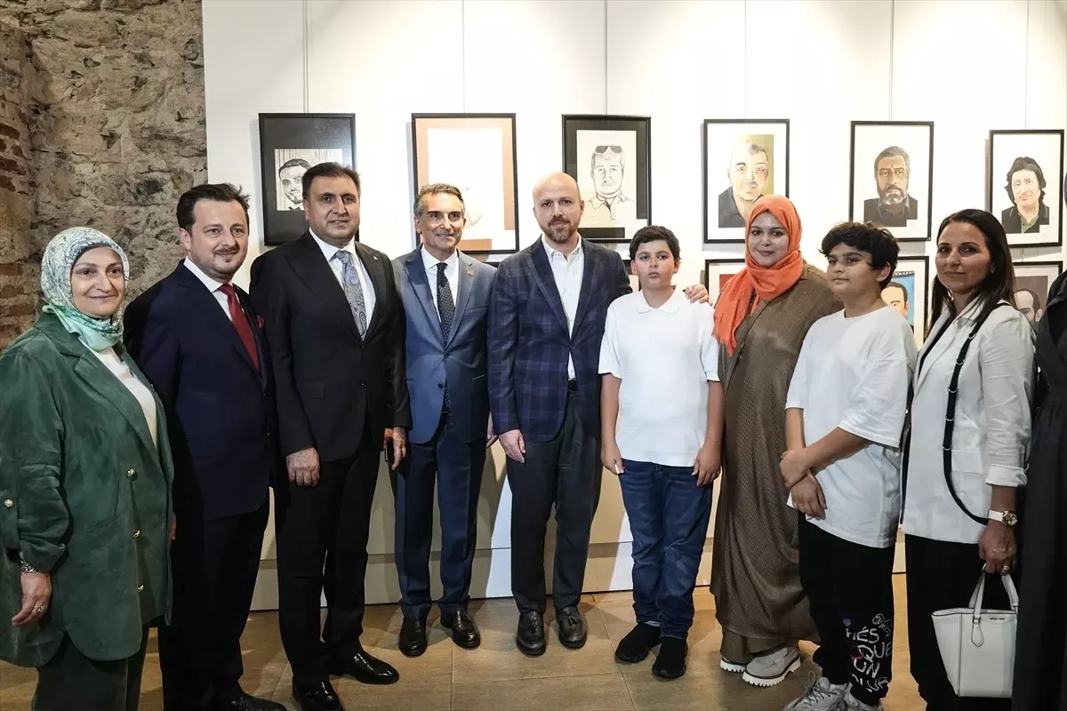 "253 Şehit 253 Portre" sergisi Dolmabahçe Sanat Galerisi\'nde açıldı