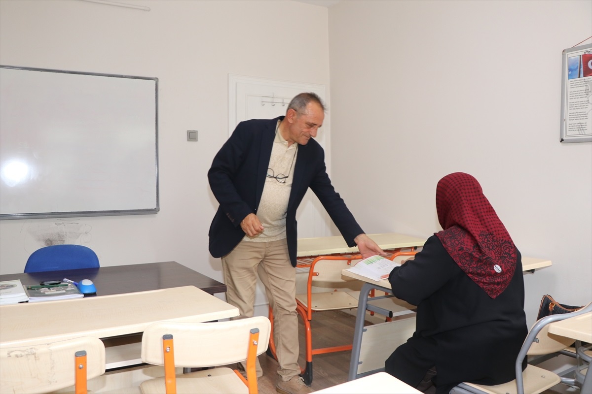 68 Yaşında Eğitim Hayali