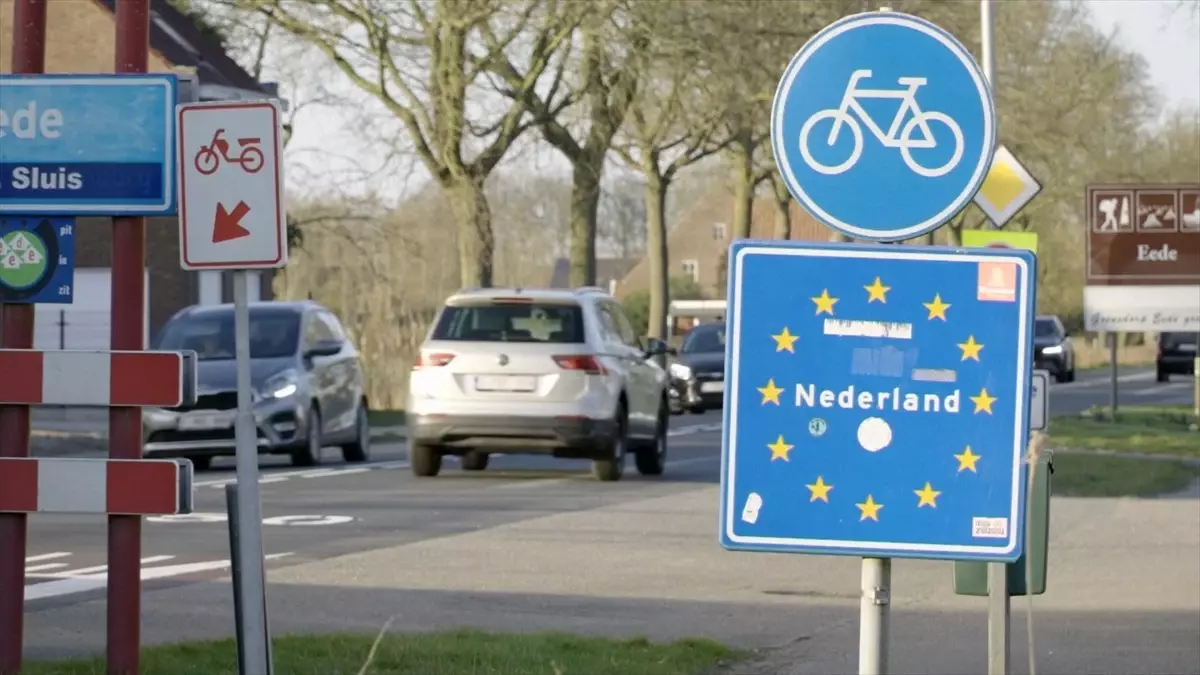 Şengen Anlaşması\'nın 40. Yılı: Serbest Dolaşıma Tehdit