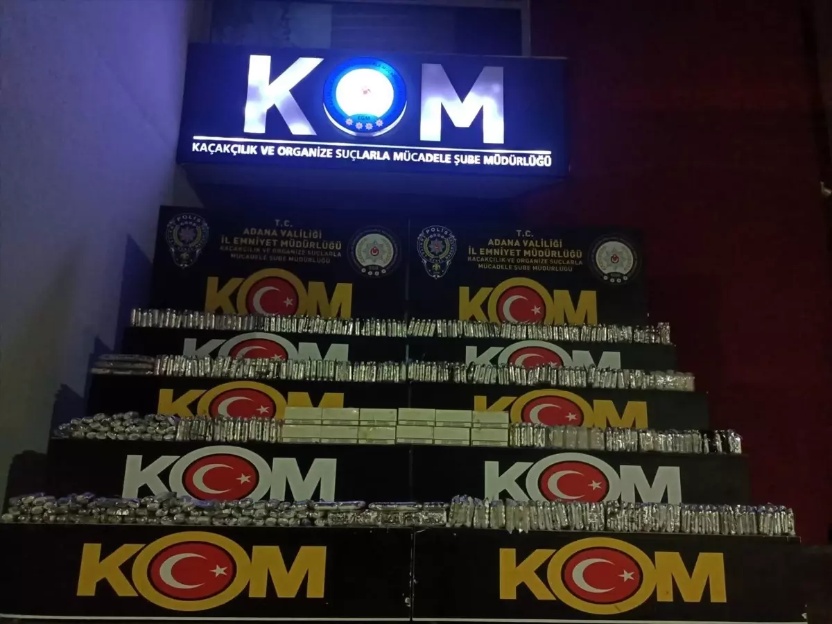 Adana\'da Otobüste 990 Elektronik Sigara Ele Geçirildi