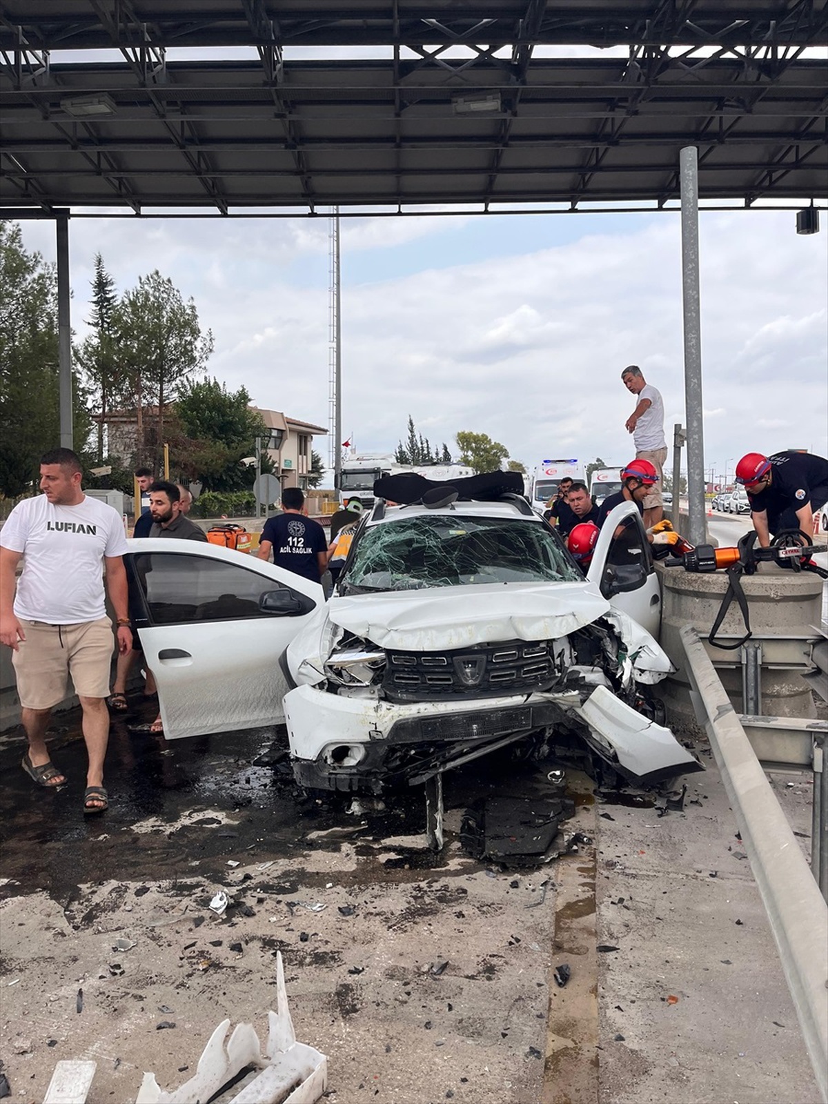 Adana\'da Otoyol Kazası: Sürücü Yaralı