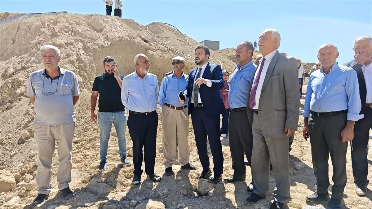 Adilcevaz\'da Sulama Göleti Temeli Atıldı
