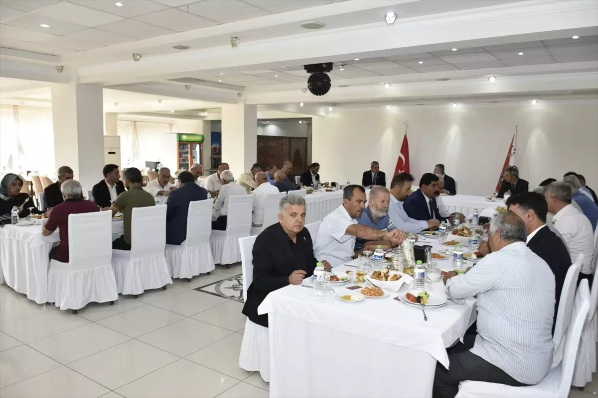 Emniyet Müdürü Nazman Muhtarlarla Buluştu