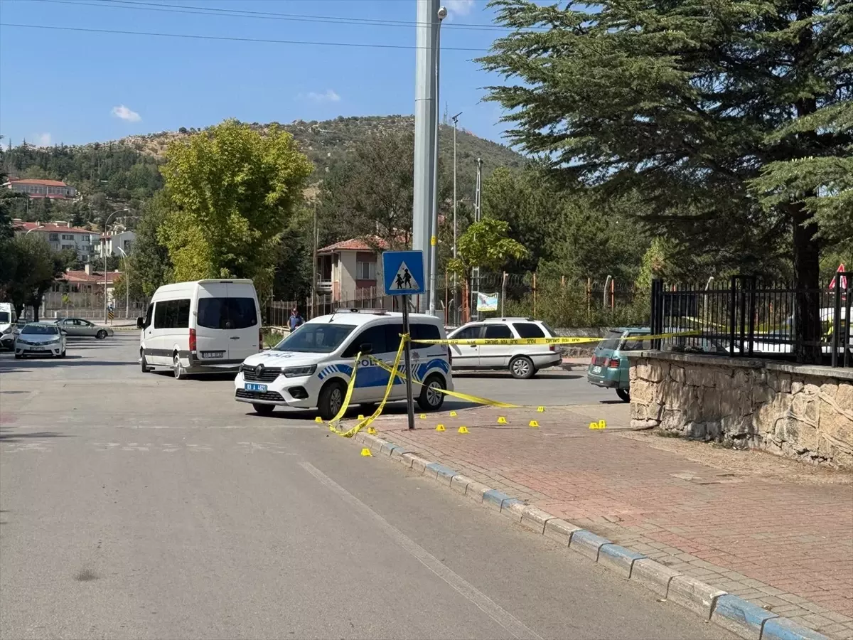 Boşanma Aşamasındaki Eşine Saldırı